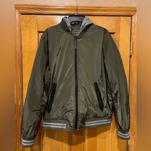 Men’s American Eagle performance outerwear with jersey hood size L